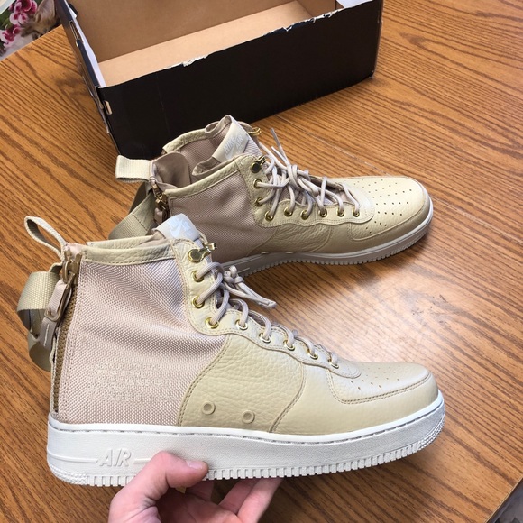 SF AF 1 Mid - Picture 1 of 5